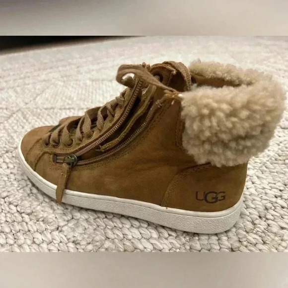 UGG Olive High-Top Leather Sherpa Sneakers Size 6 - Picture 3 of 6